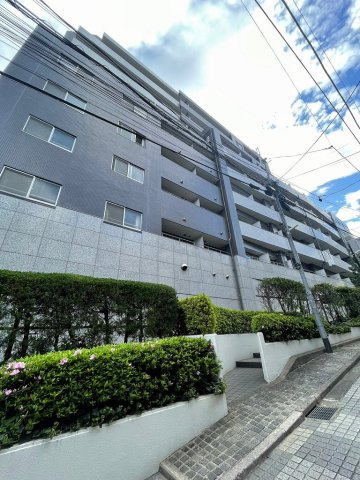 ヴァンテ・アン神楽坂の外観