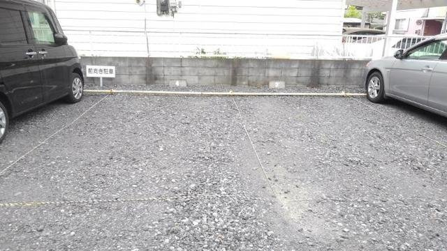 ヴィラージュの駐車場