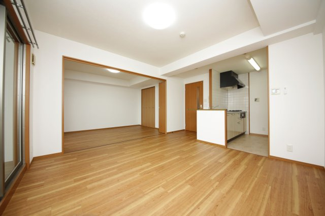 ブランドゥースのその他|別部屋同間取りのお写真となります。参考にご覧くださいませ。別部屋反転間取のお写真になります。参考にご覧くださいませ。