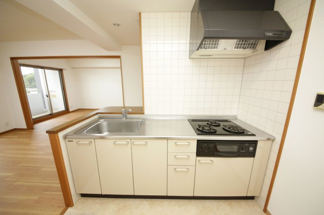 ブランドゥースのキッチン|別部屋同間取りのお写真となります。参考にご覧くださいませ。別部屋反転間取のお写真になります。参考にご覧くださいませ。