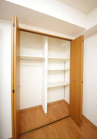 ブランドゥースの収納|別部屋同間取りのお写真となります。参考にご覧くださいませ。別部屋反転間取のお写真になります。参考にご覧くださいませ。