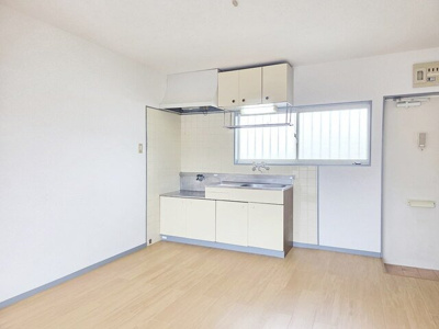 【キッチン】 | シティベール樋井川 | コンパクトなキッチンで掃除もラクラク