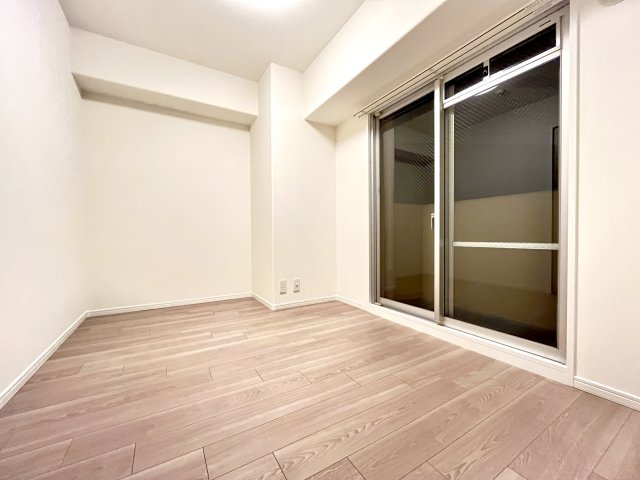 パレ千里壱号棟の洋室