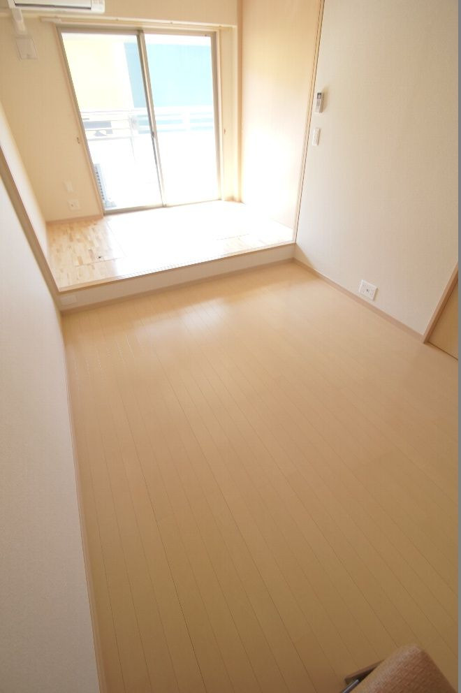 エステートモア天神の居間・リビング