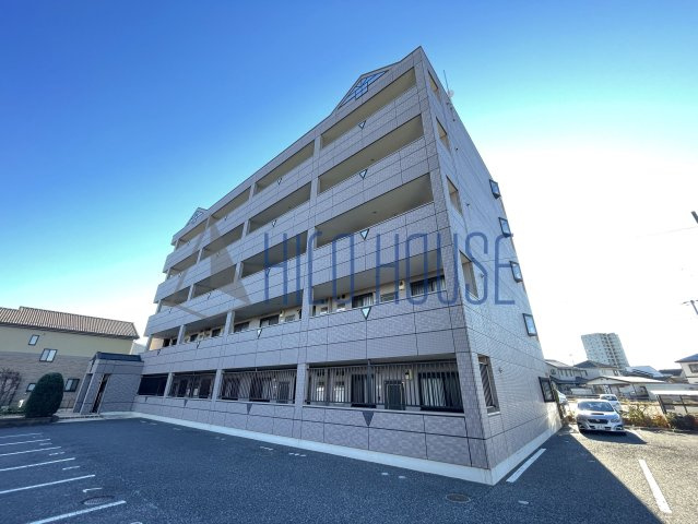 ラ・エルシオンの外観