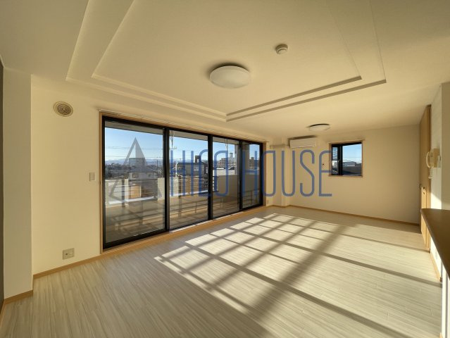 ラ・エルシオンの居間・リビング