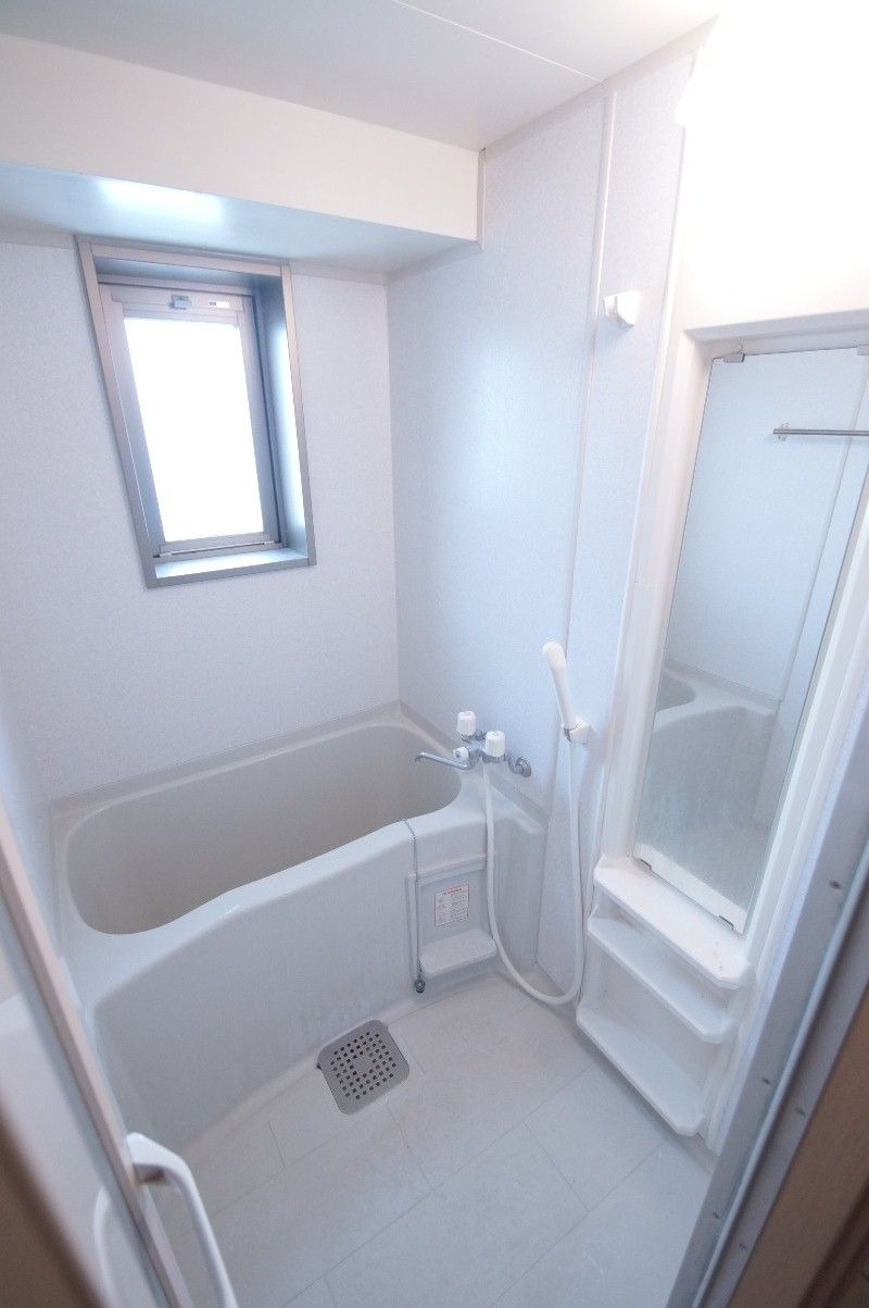 エステート・モア・薬院ネストの浴室