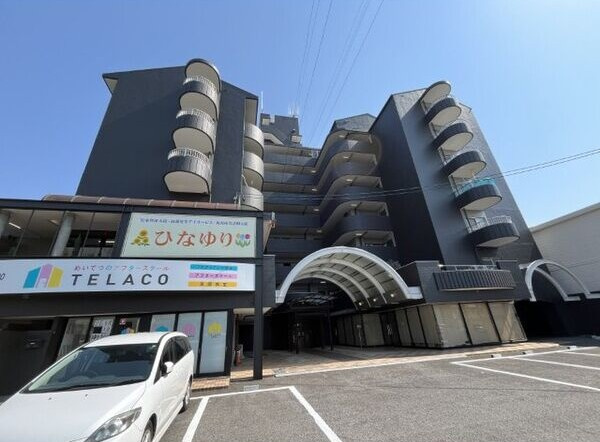 テラスレジデンス鳴海の外観