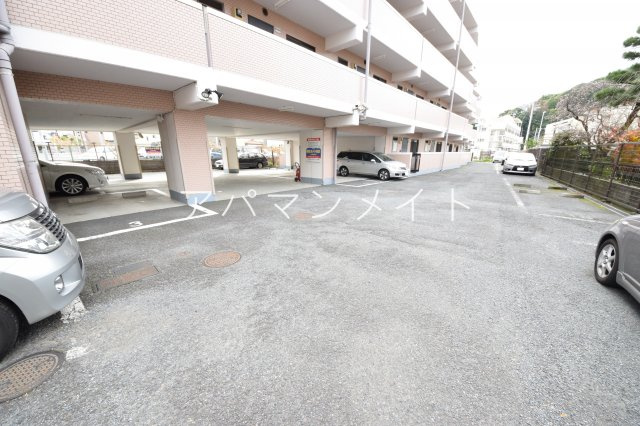 【駐車場】 | YMDⅢマンション | 駐車スペースもあります