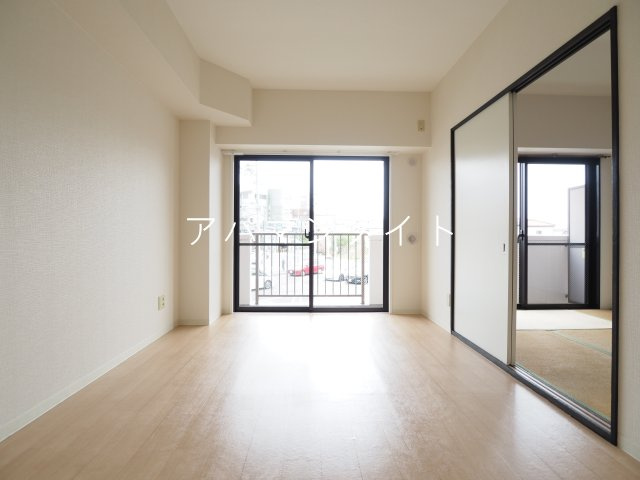 【居間・リビング】 | YMDⅢマンション | 戸塚周辺ならアパマンメイトへＬｅｔｓ Ｇｏ ！