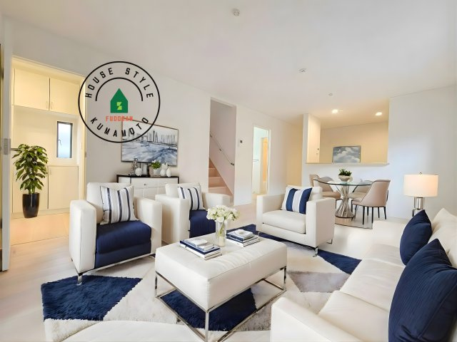 合志市栄第6-1棟(1号棟)の内観：施工例|明るく開放的なリビングダイニングは豊かな陽光が注ぎ込み、やすらぎの空間を演出してくれます。ご家族で楽しいひとときをお過ごし下さい。※家具はCGを合成したものです。