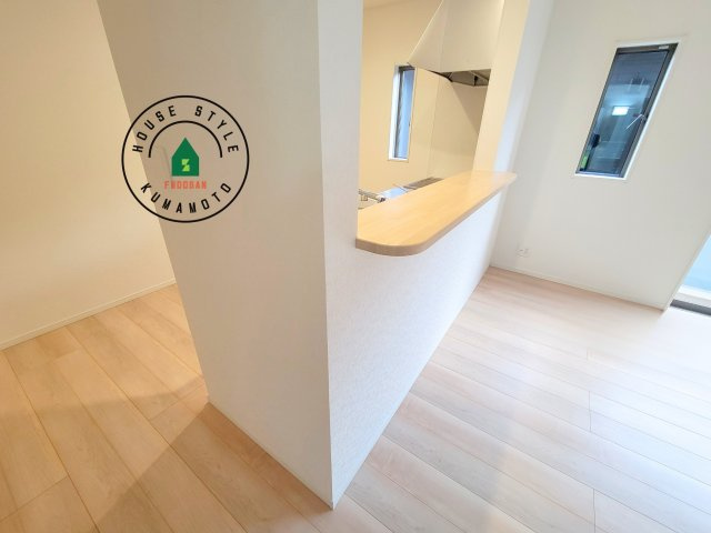 合志市栄第6-1棟(1号棟)の内観：施工例|ダイニングとリビングのメリハリが付けやすい空間設計になっています。