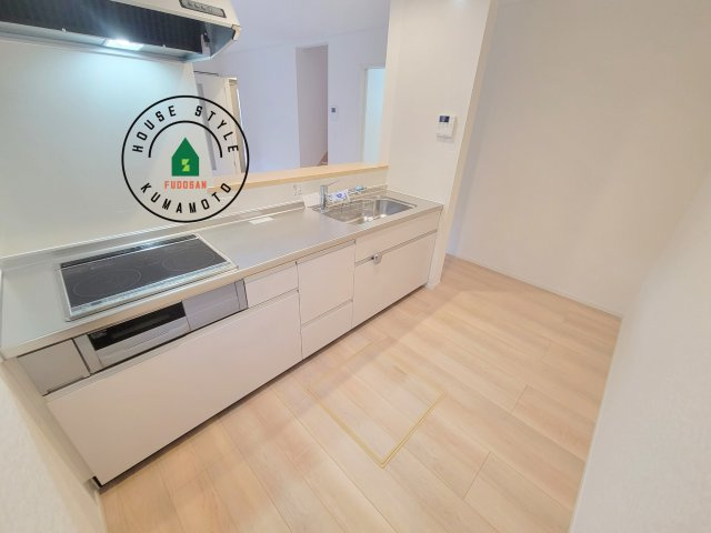 合志市栄第6-1棟(1号棟)の内観：施工例|忙しい朝でも家族揃って食事をしたいゆとりあるダイニングスペース。