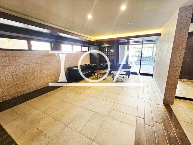 ワコーレ王子公園アクロススクエアのロビー