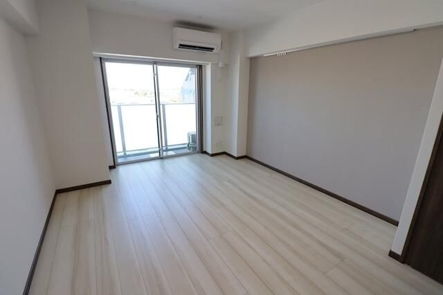 ジェノヴィア白糸台スカイガーデンの居間・リビング