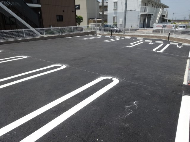 【駐車場】 | ヴィルヌーブ１２ | ヴィルヌーブ１２(GoodHome)