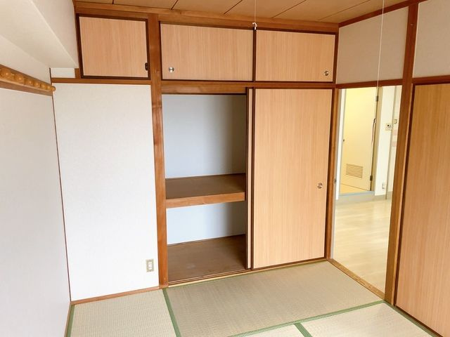 ロイヤルハイツＭＩＴＳＵＹＡの収納