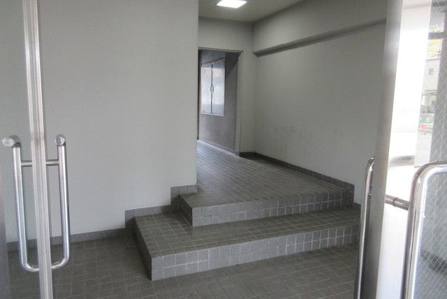 ロイヤルハイツＭＩＴＳＵＹＡのロビー