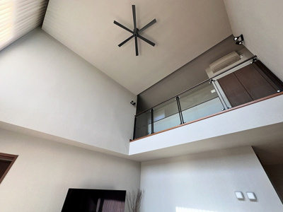 【居間・リビング】 | 大田原市美原2丁目　4980万円　中古住宅 | 天井吹抜