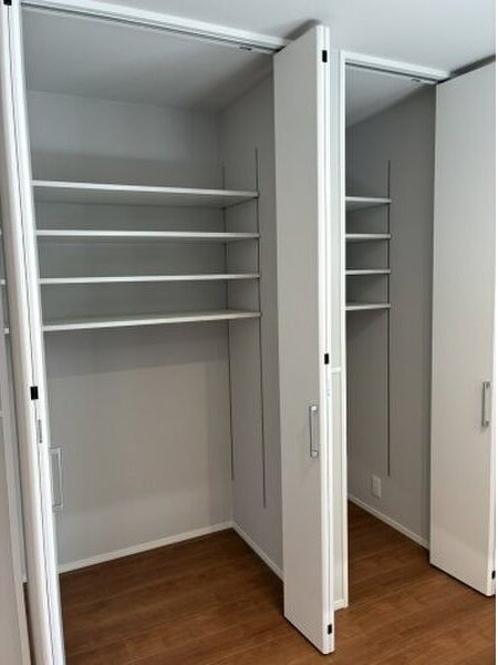 ＣＯＳＭＯ ＴＥＲＲＡＣＥ ガレージハウスの収納