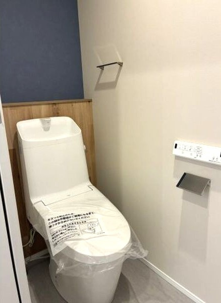 ＣＯＳＭＯ ＴＥＲＲＡＣＥ ガレージハウスのトイレ