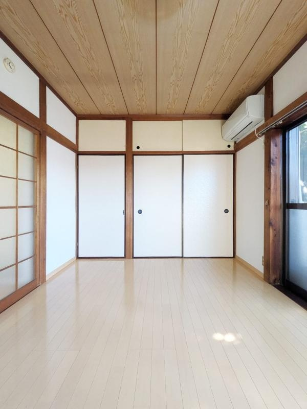 スカイハイツ富士の洋室