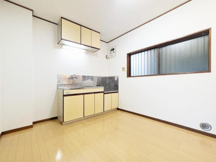 スカイハイツ富士の居間・リビング