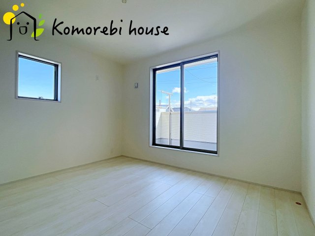 鴻巣市鎌塚　新築一戸建て　リーブルガーデン　01の洋室|使い勝手のいい洋室です