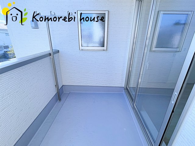 鴻巣市鎌塚　新築一戸建て　リーブルガーデン　01のバルコニー|落ち着いた時間を過ごせるバルコニーです