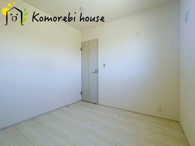 鴻巣市鎌塚　新築一戸建て　リーブルガーデン　01の洋室|個人の部屋や寝室として使える洋室です