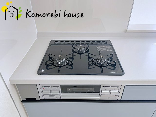 鴻巣市鎌塚　新築一戸建て　リーブルガーデン　01のキッチン|きれいなキッチンです