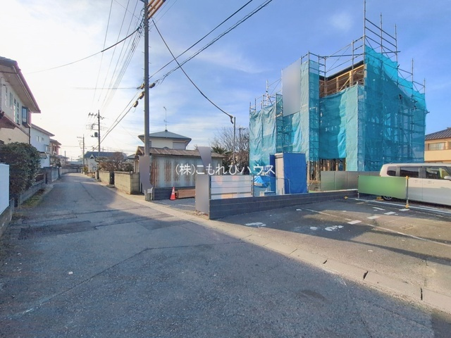 鴻巣市鎌塚　新築一戸建て　リーブルガーデン　01の前面道路含む現地写真|撮影：'26/01/05