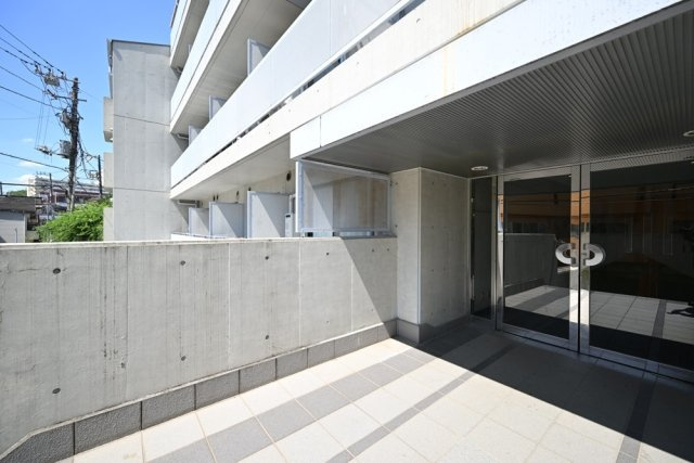 ＫＩＫビルのエントランス