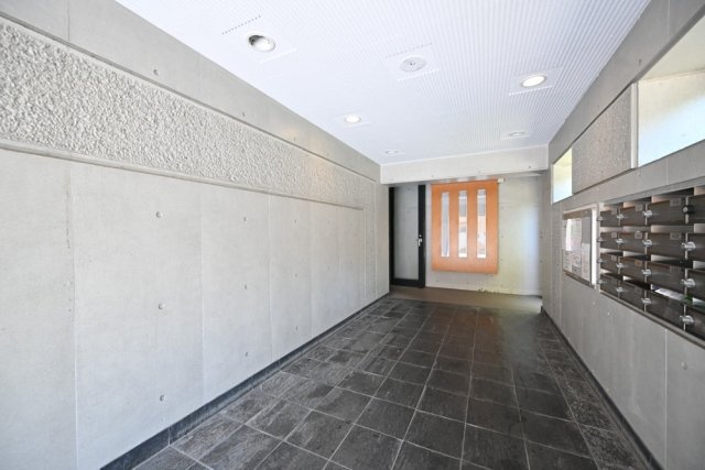 ＫＩＫビルのエントランス