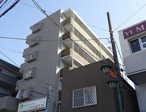 川崎市多摩区西生田３丁目の賃貸マンションの外観