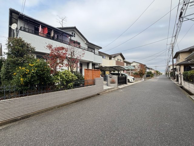【前面道路含む現地写真】の画像