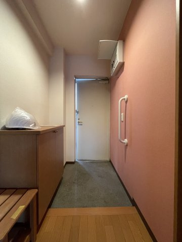 川崎市多摩区菅馬場３丁目の賃貸マンションの玄関