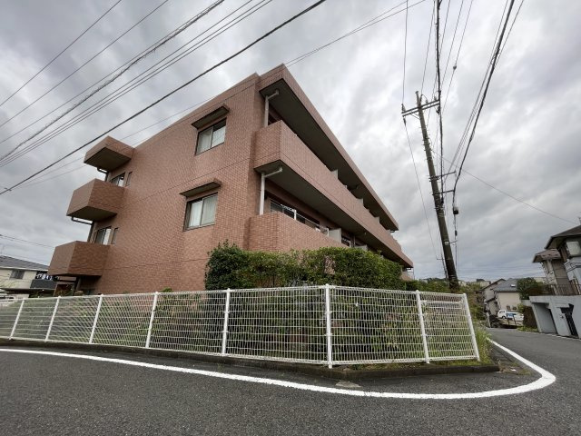 川崎市多摩区菅馬場３丁目の賃貸マンションの外観