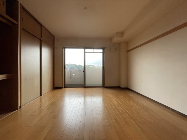 川崎市多摩区菅馬場３丁目の賃貸マンションの洋室