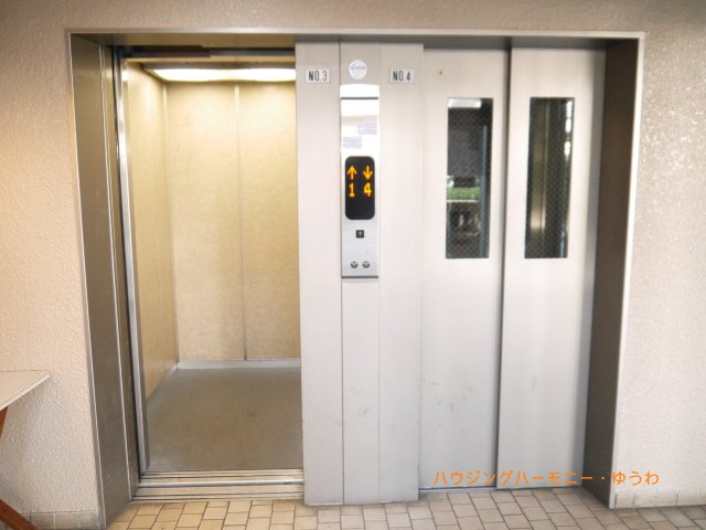 【その他共用部分】 | 小豆沢パーク・ファミリアB棟 | 忙しい時間帯も、エレベーターが２基あり安心です。