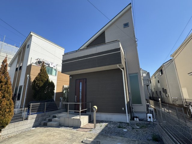 状態良好♪駐車２台OKの築浅物件♪春江町