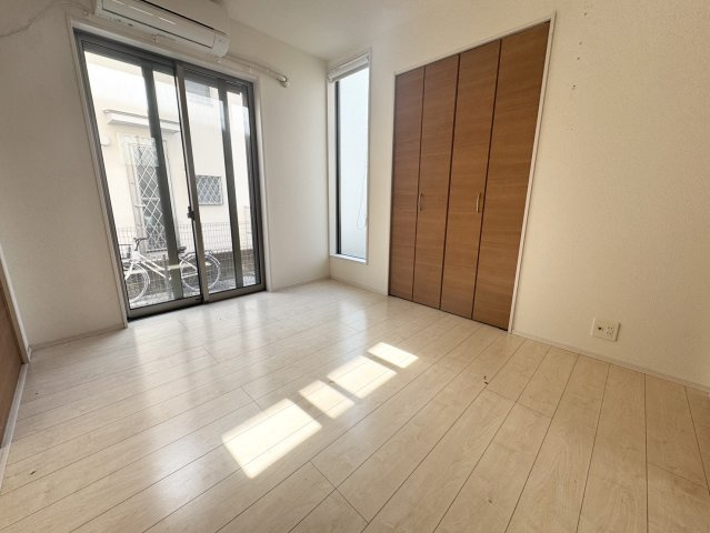 状態良好♪駐車２台OKの築浅物件♪春江町の洋室|個人の部屋や寝室として使える洋室です