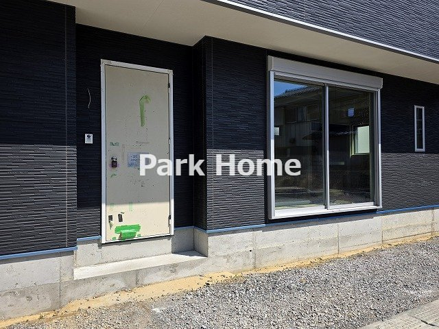 高知市福井町-C号地- 新築戸建ての玄関|C号地　2026.3月：建築中