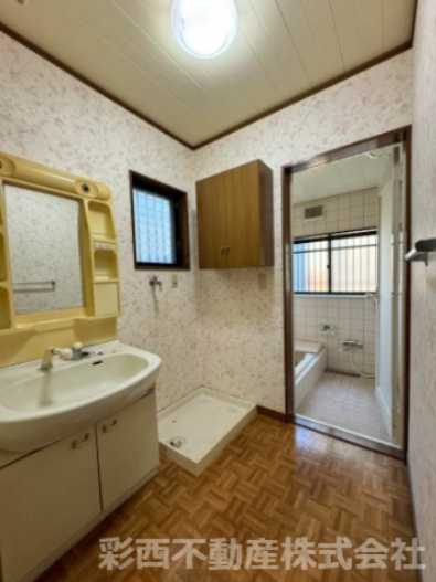 所沢市林2丁目中古戸建ての独立洗面台