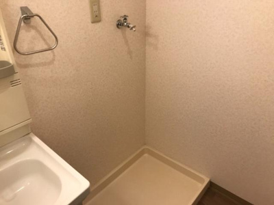 【その他】 | リバーサイドビレッジ | 洗濯機置場