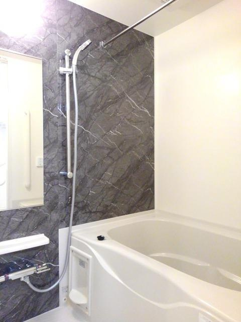 サンフィールド　Ⅲの浴室