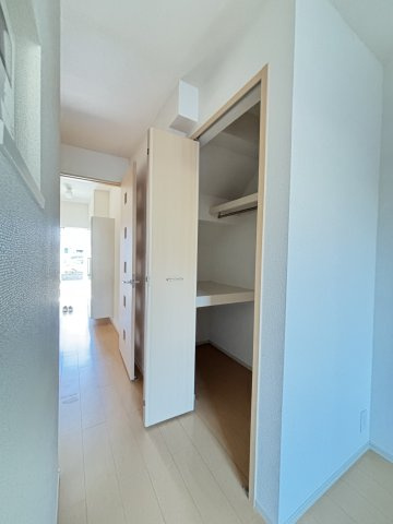 アムール・クロワール　Ａの玄関