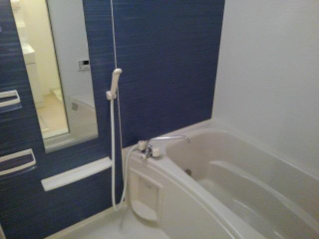 サンリットガーデンの居間・リビング