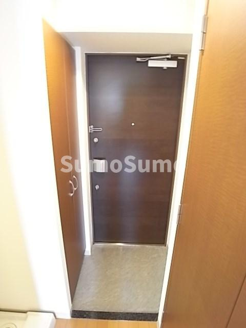 エステムコート三宮EASTⅡリベルテの玄関