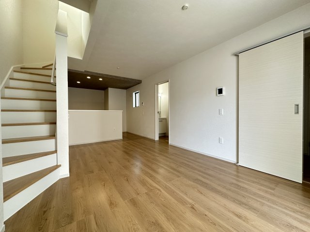 明石市東野町1期１号棟新築戸建の居間・リビング